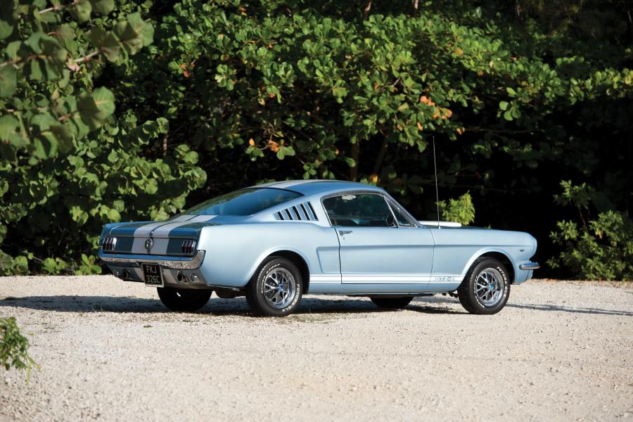  Ford Mustang Luxury G.T. 2+2 1965 года  (фото 4 из 4)